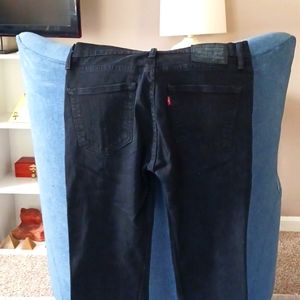 Mens levis